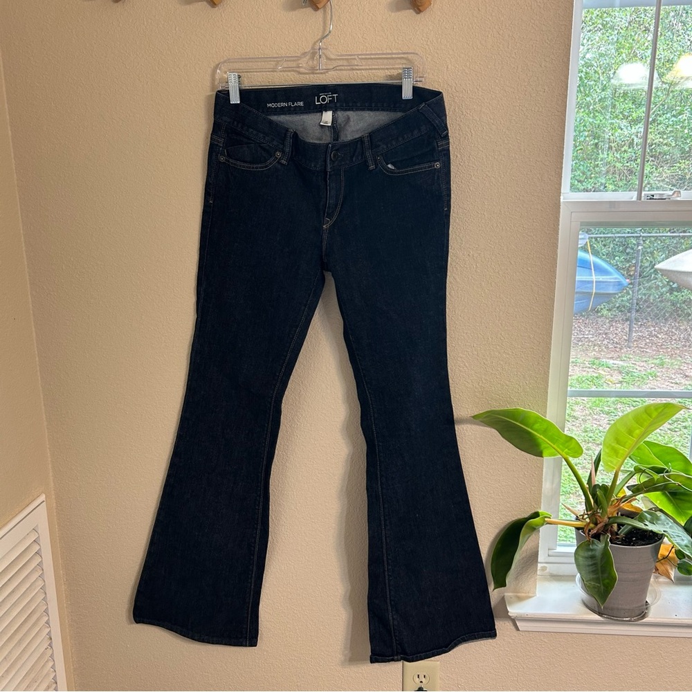 Ann Taylor Loft Womens Denim Jeans Size 32/12 Modern Flare Dark Wash 33inseam B5